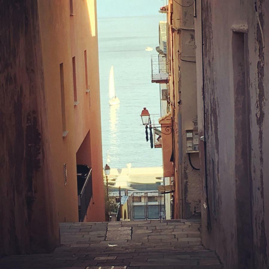 Appartement la CASA DI SBIRI au coeur de la citadelle à Bastia  Extérieur photo