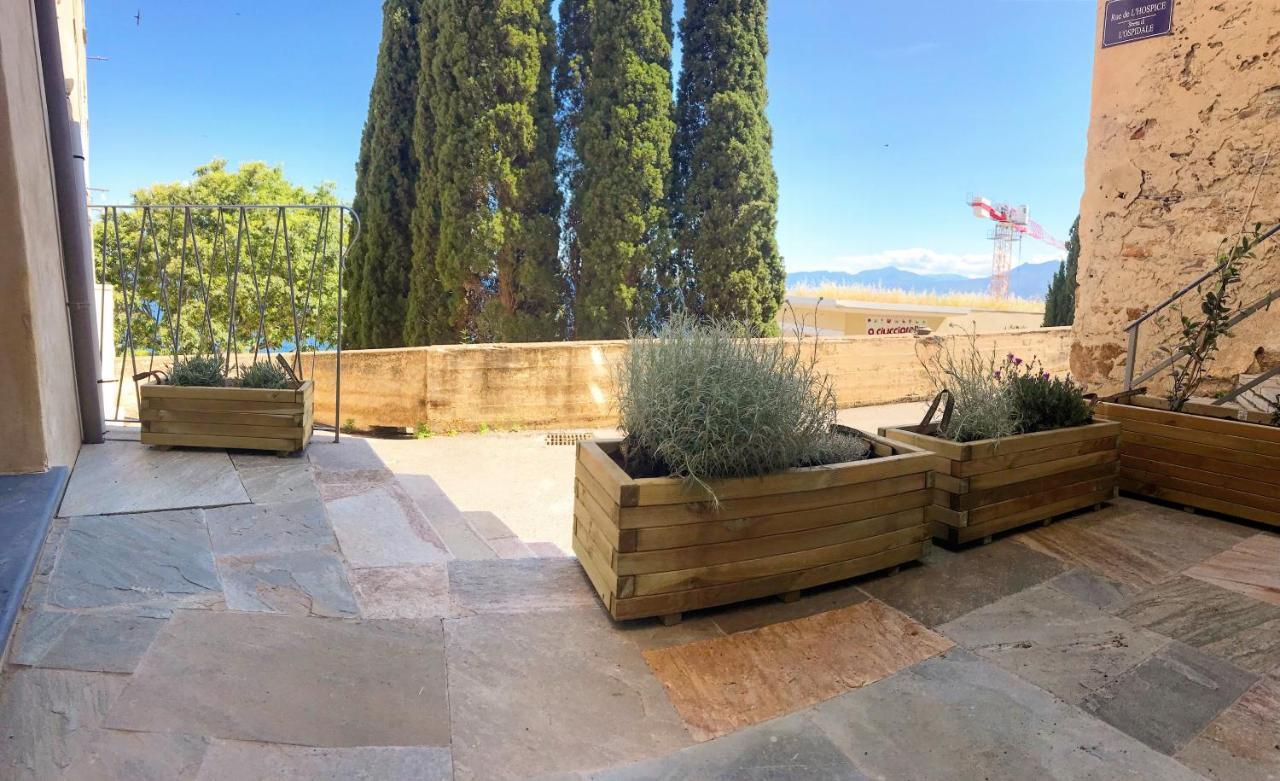 Appartement la CASA DI SBIRI au coeur de la citadelle à Bastia  Extérieur photo